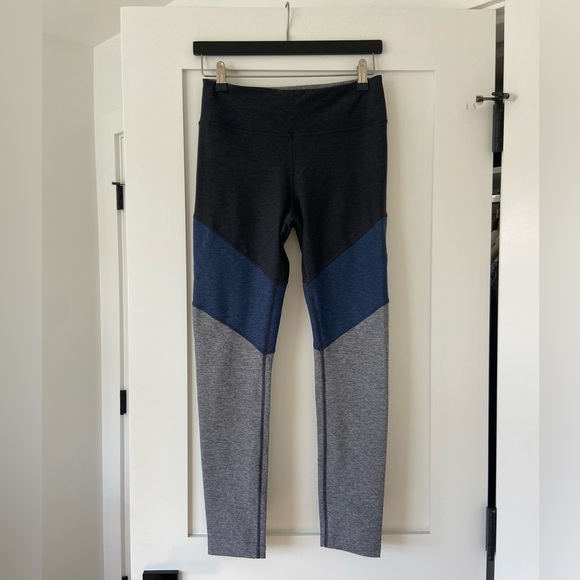 Outdoor Voices Spring 7/8 Leggings - Picture 2 of 4